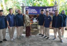 PT PAL Indonesia Salurkan Hewan Kurban hingga Masyarakat Pesisir Lamongan pada Idul Adha 1447 H