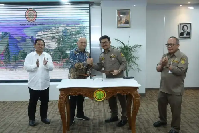 Kementan Teken MoU Hilirisasi Peternakan dengan Kemenkop UKM