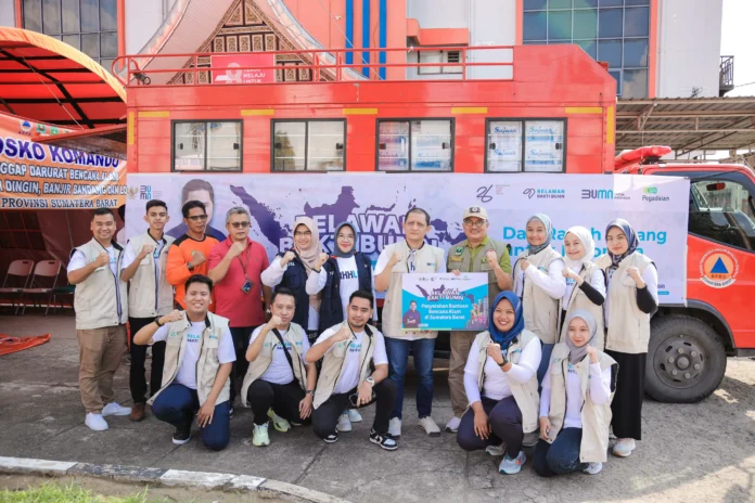 PT Pegadaian Bantu Korban Bencana Galodo Sumatera Barat