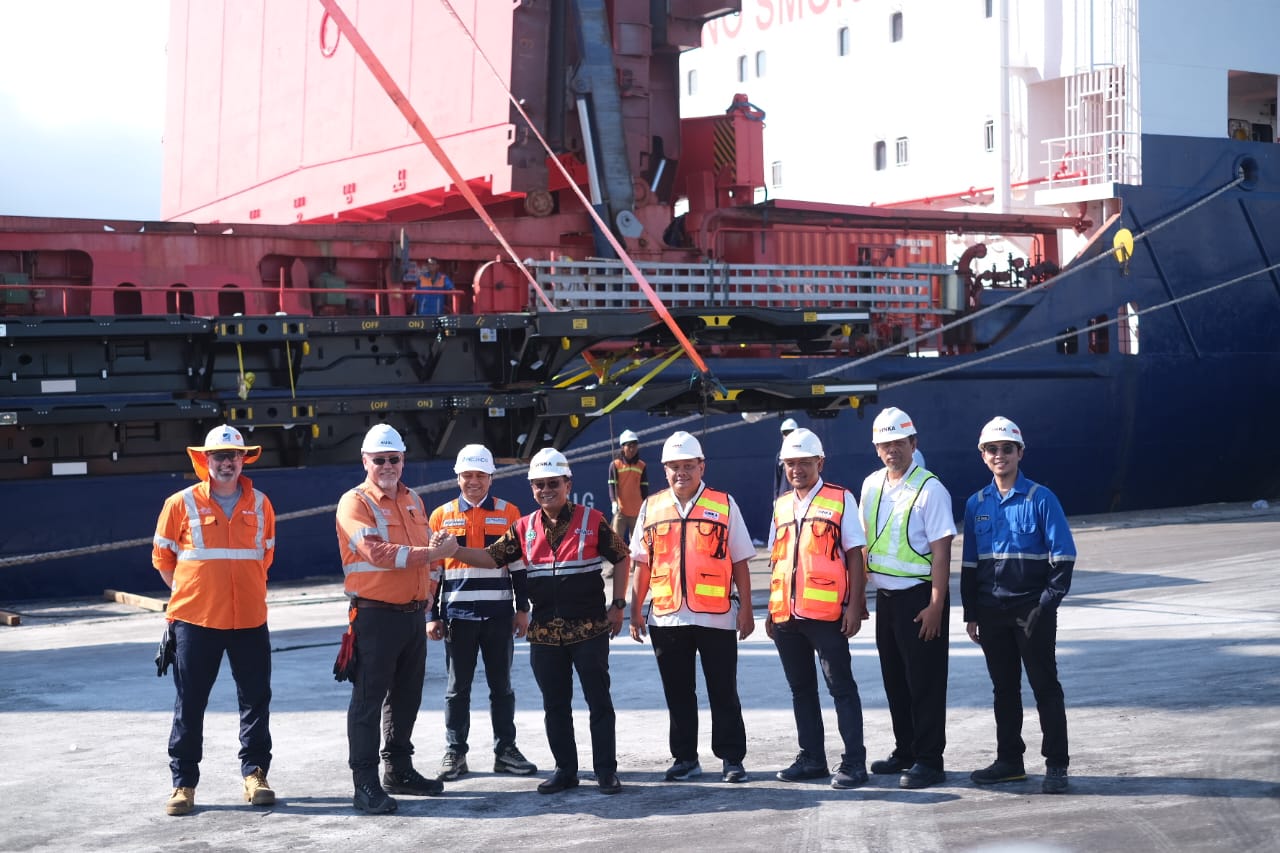 INKA bersama IMS Resmi Kirimkan 96 Unit CFT Wagon k…