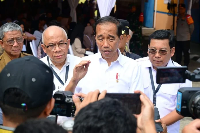 Jokowi Tanggapi Laporan Bank Dunia Soal Harga Beras Indonesia