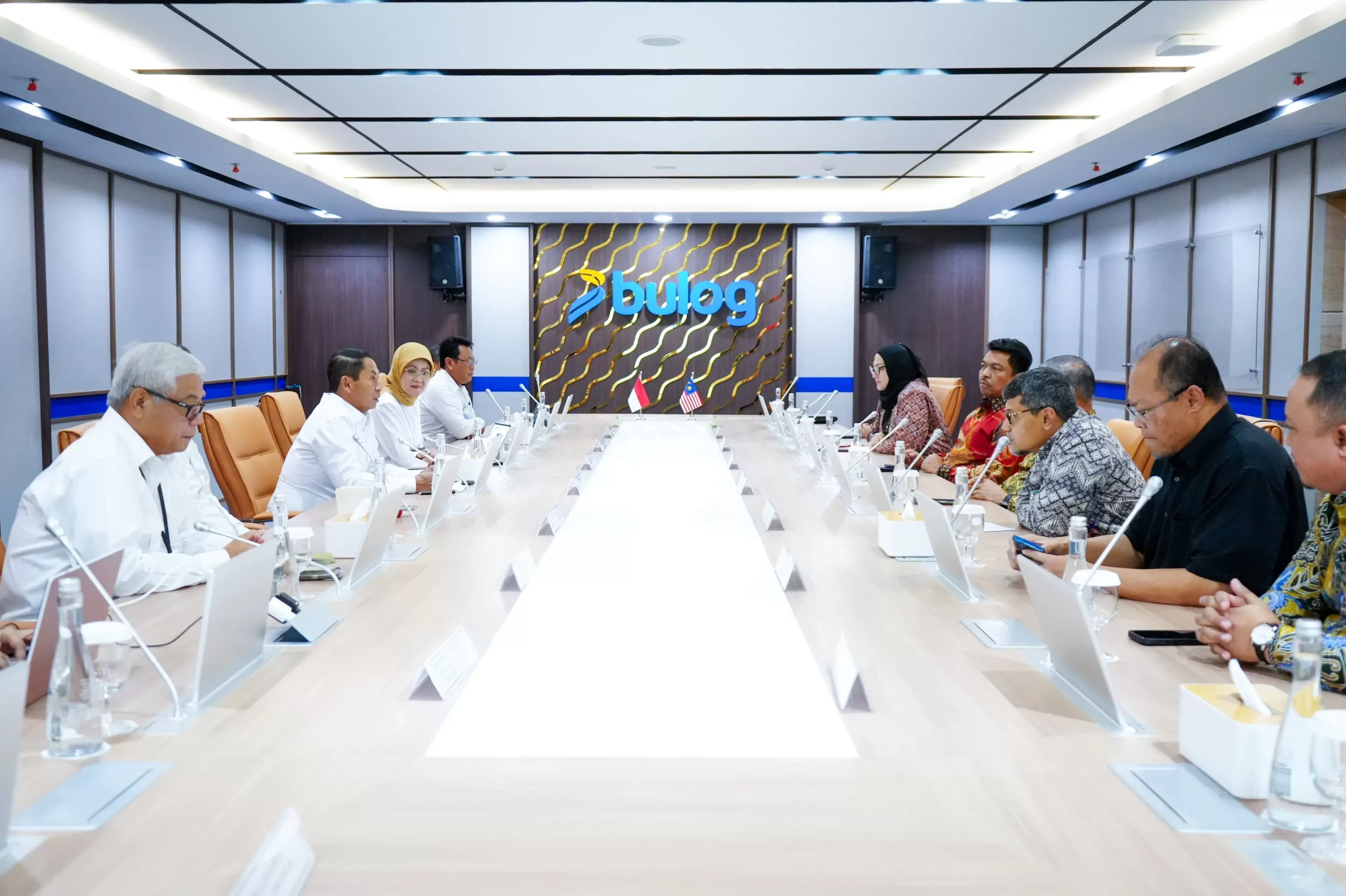 BULOG dan Malaysia Bahas Teknologi Logistik dan Ketahanan Pangan Bilateral