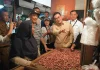 Harga dan Pasokan Bapok di Pasar Raya Padang Tetap Stabil, Mendag Pantau Langsung