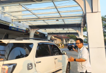 Kisah Weda Prasta, Petugas Parkir Stasiun Bandung yang Raih Penghargaan Frontliner Terbaik Juli 2026