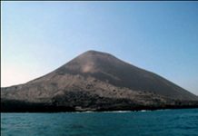 Gunung Anak Krakatau Kini Level II Waspada, Wisatawan Dilarang Mendekat 2 Kilometer