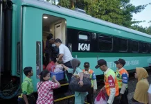 Kereta Petani dan Pedagang Layani 43.780 Pelanggan di Banten, Cikeusal Jadi Stasiun Terpadat